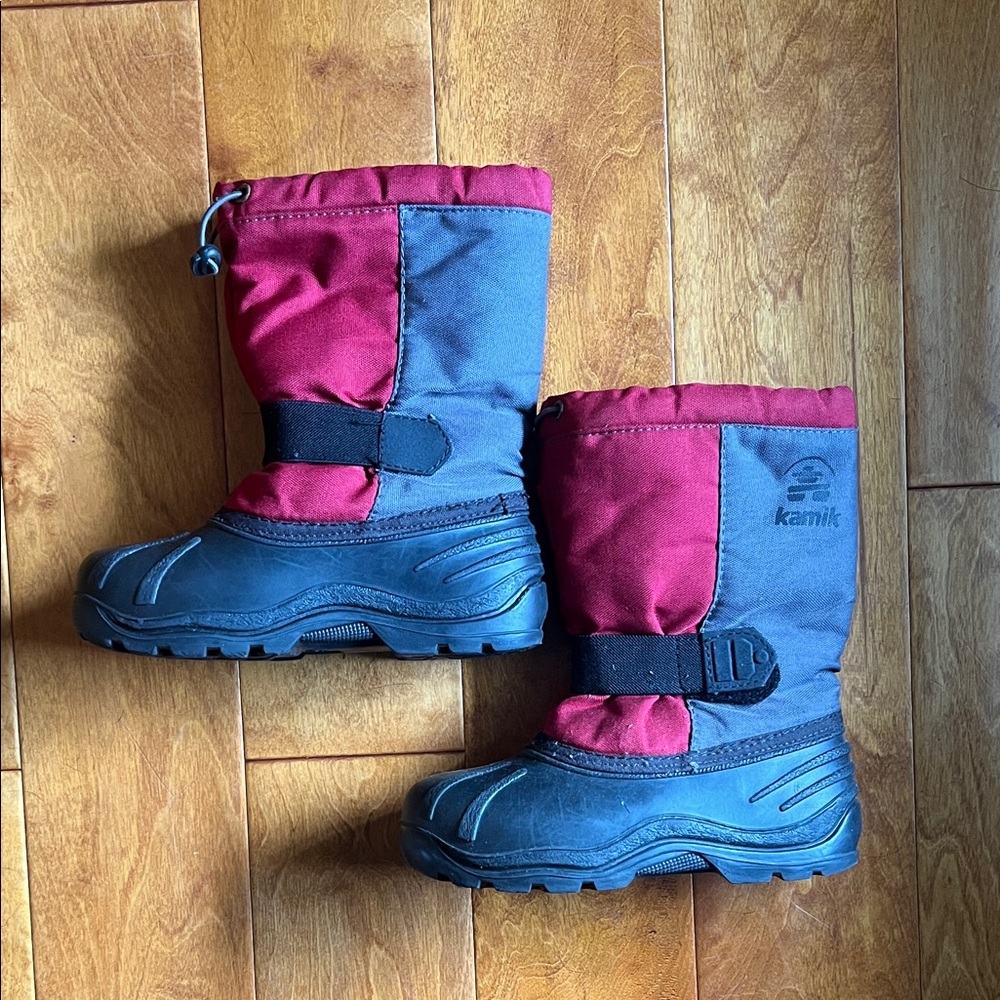 Kamik Kids Waterproof Snow Boots Burgundy Black Size 2 Winter Insulated Youth